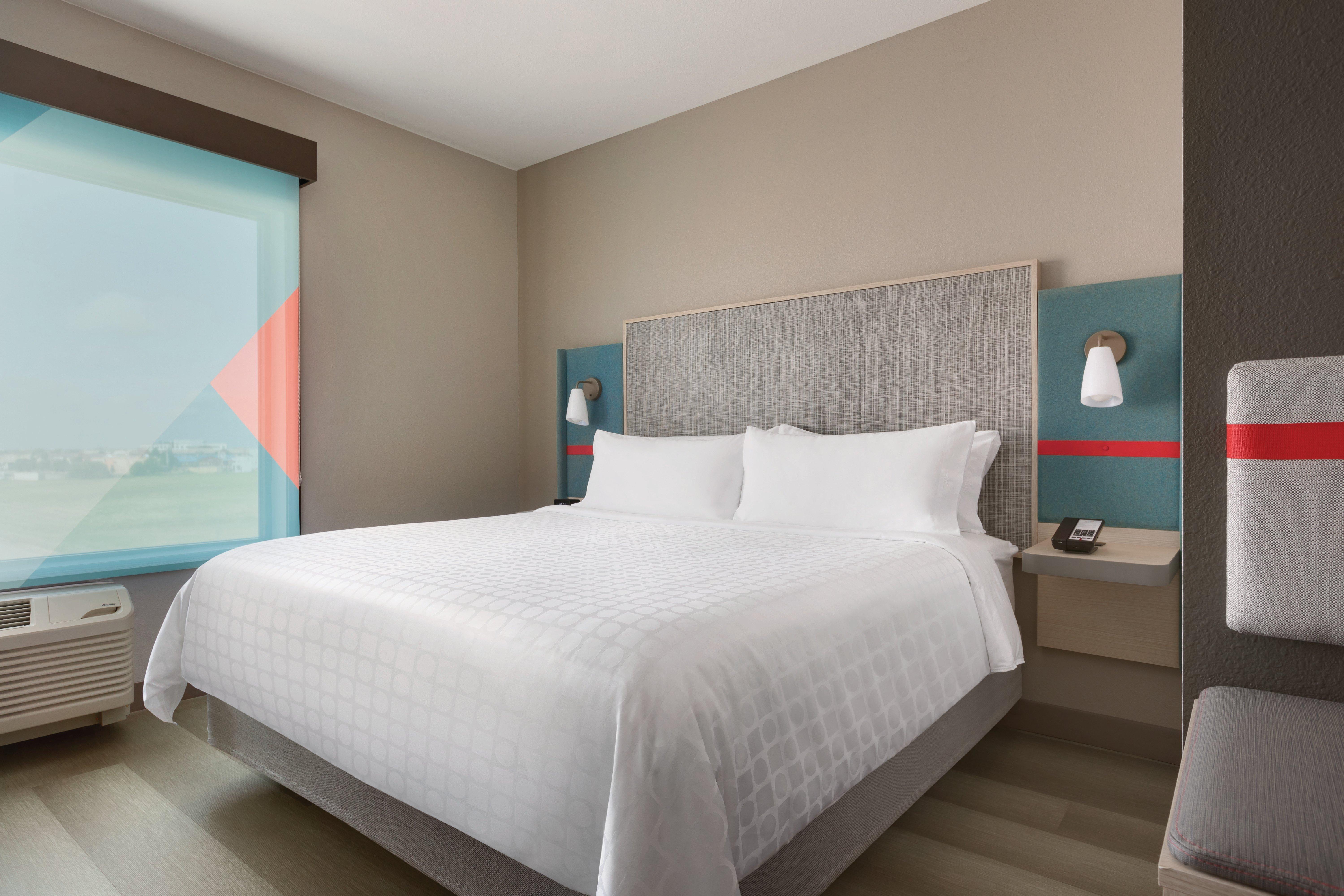 Avid Hotels - Beaumont By Ihg Экстерьер фото