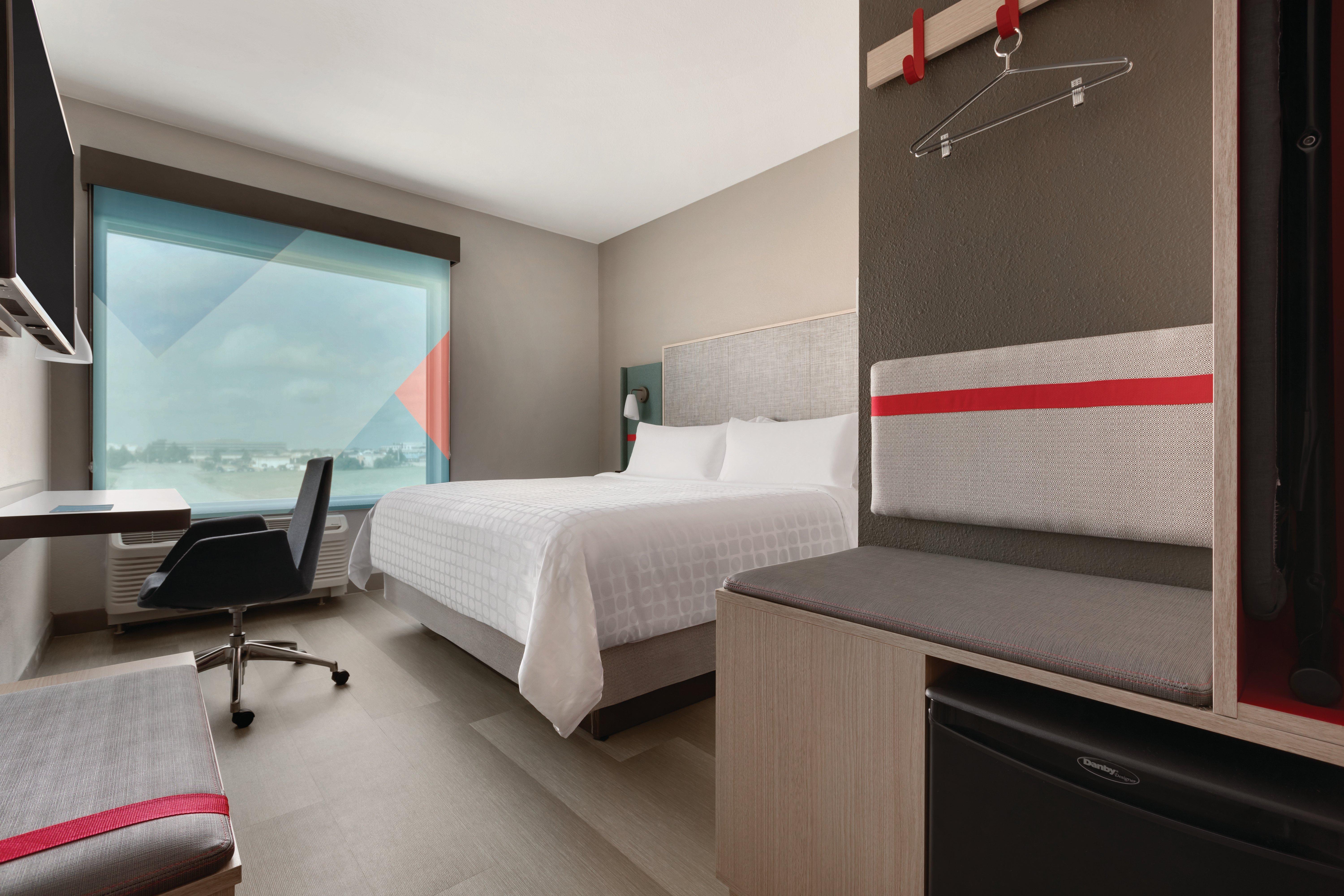 Avid Hotels - Beaumont By Ihg Экстерьер фото