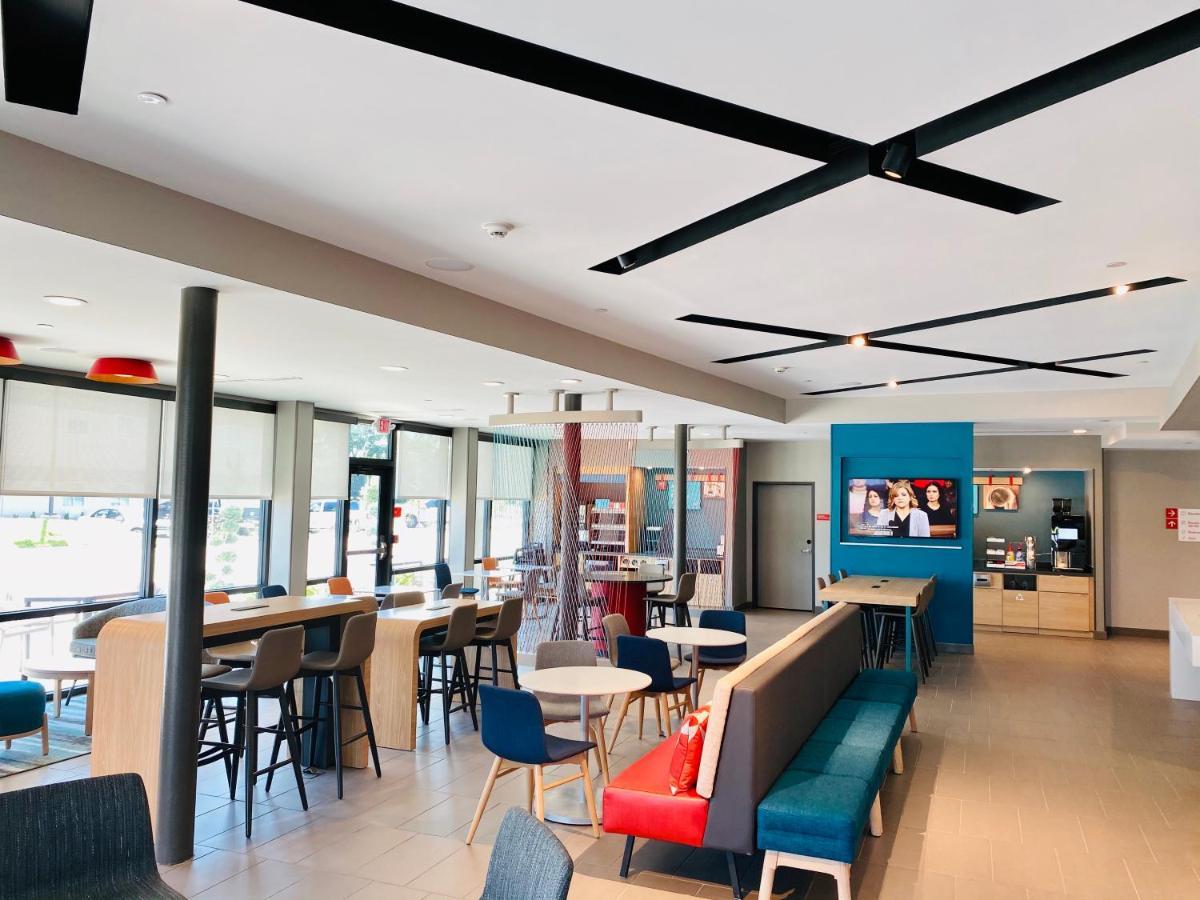 Avid Hotels - Beaumont By Ihg Экстерьер фото